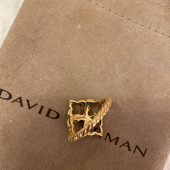 David Yurman 18k Gold Quatrefoil Ring - Picture 3 of 3